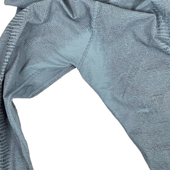 Zyia Leggings Womens Medium High Rise 7/8 Animal Print Gym Work Out Stretch - Picture 9 of 10